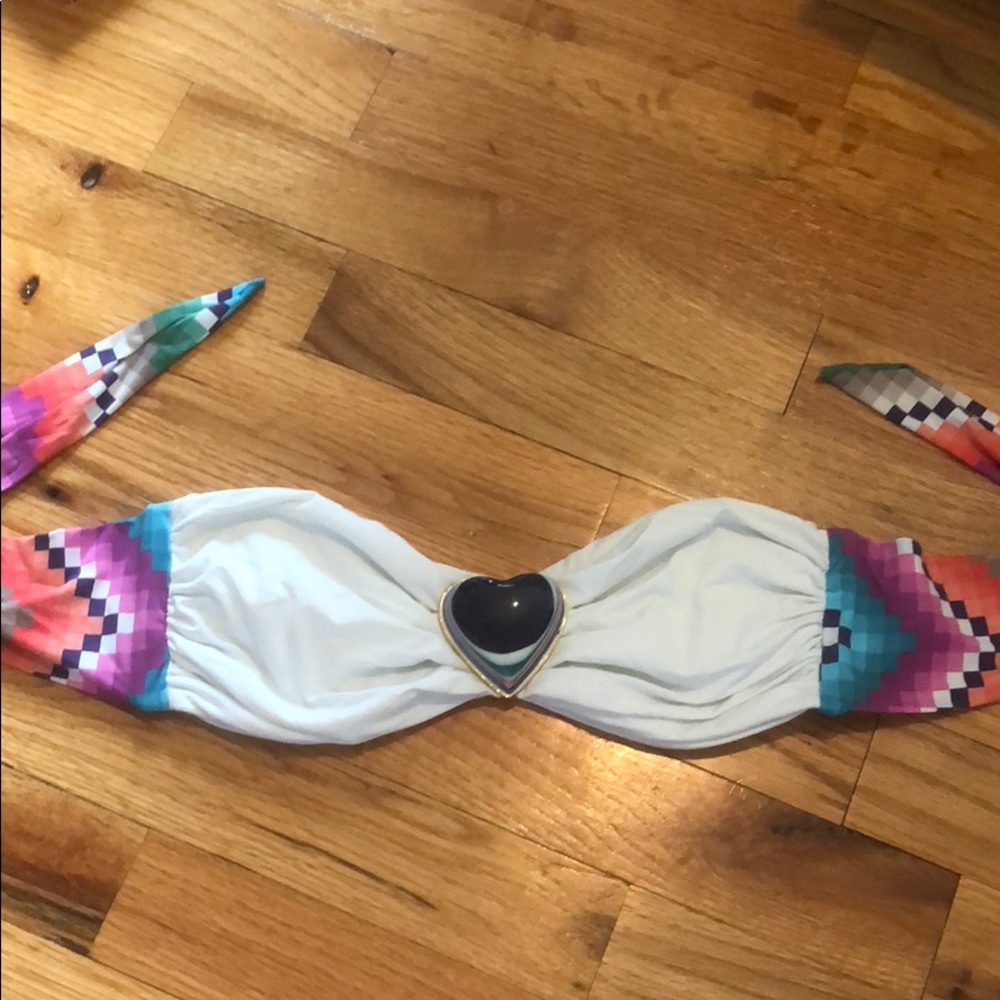 Strapless bikini top